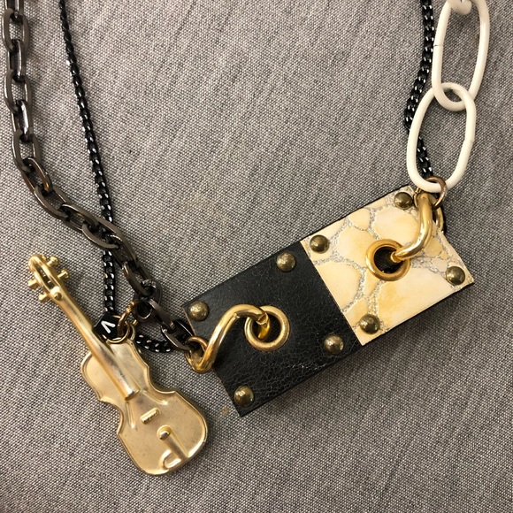 GOLD BLACK LONG CHAIN STATEMENT NECKLACE - Picture 3 of 4